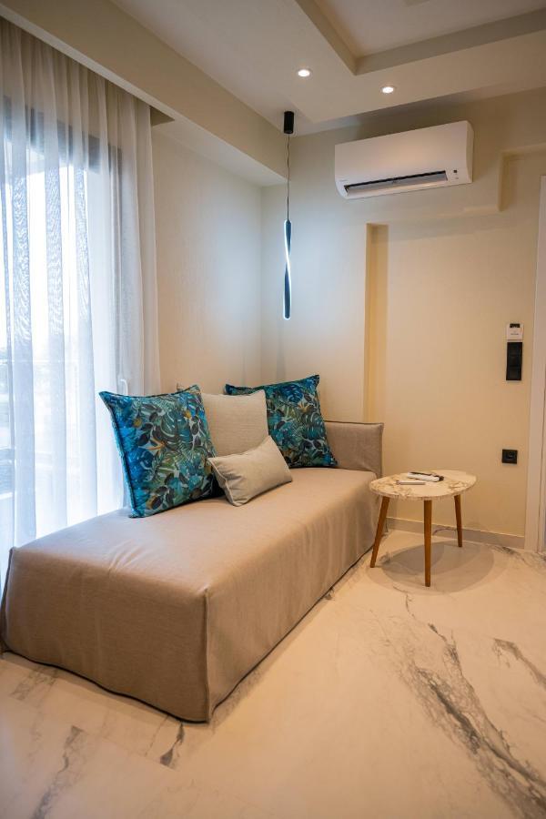 Fay Suites ฟิออยิตา ภายนอก รูปภาพ