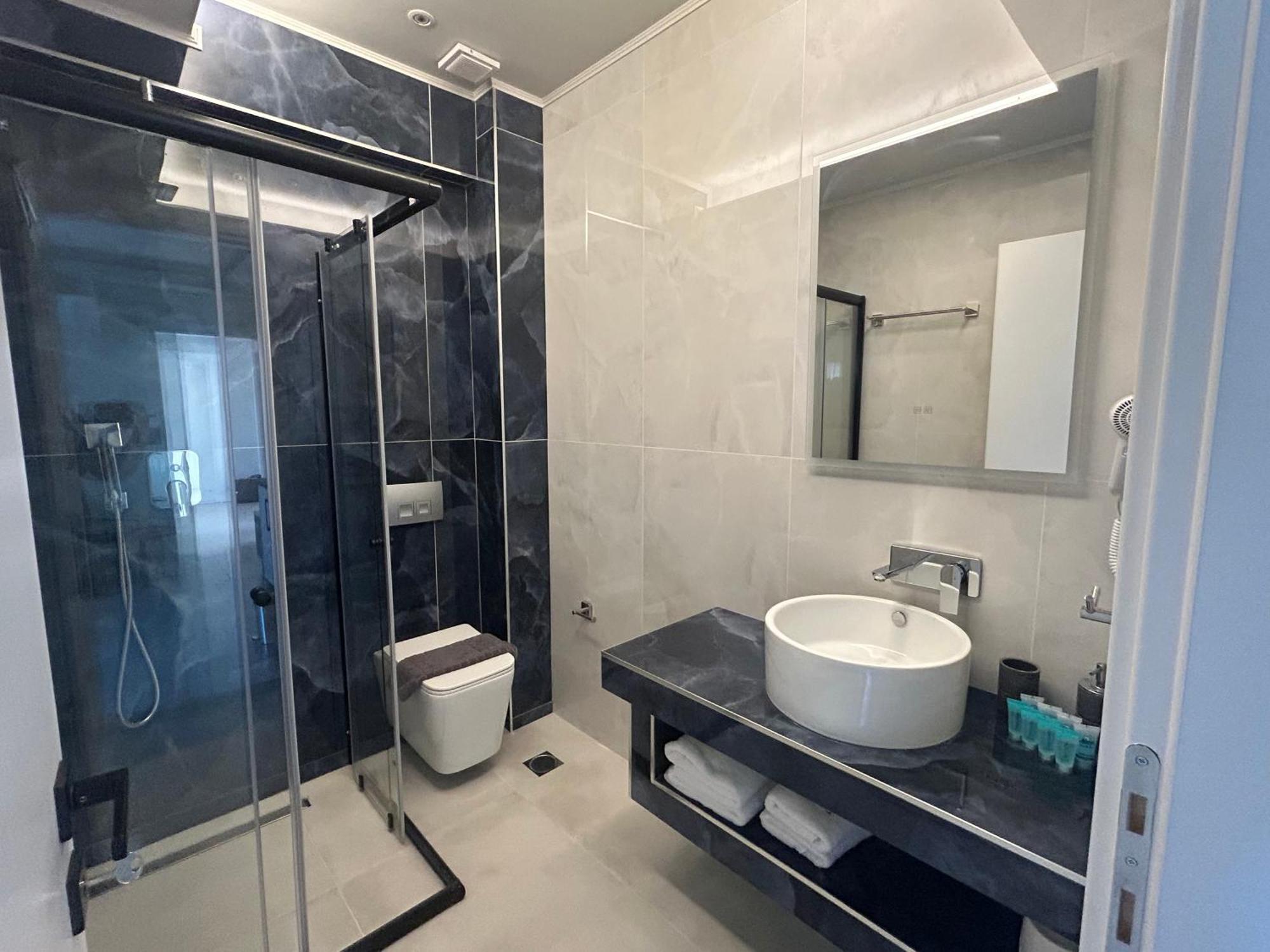 Fay Suites ฟิออยิตา ภายนอก รูปภาพ